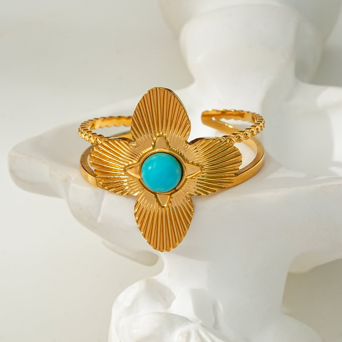 Petal shaped turquoise ring TrendyRush