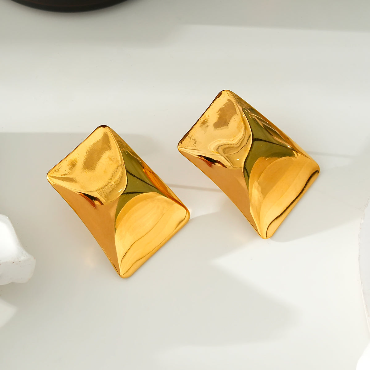 Curved stainless steel earrings TrendyRush