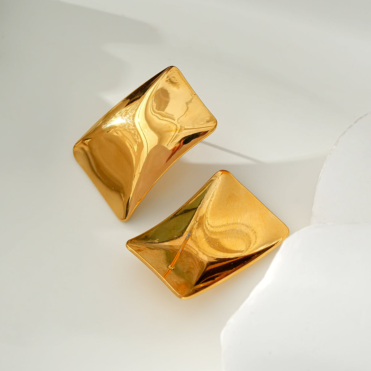 Curved stainless steel earrings TrendyRush