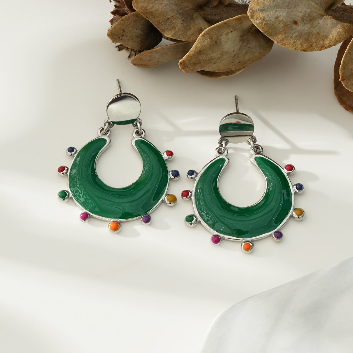 Crescent shaped plastic earrings TrendyRush