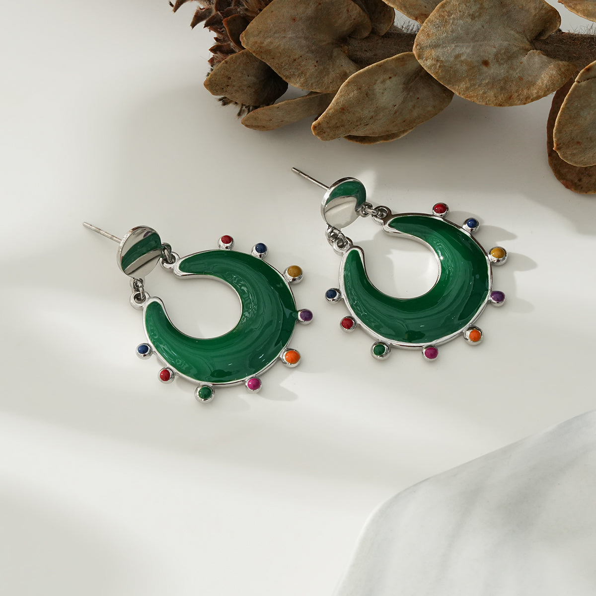 Crescent shaped plastic earrings TrendyRush