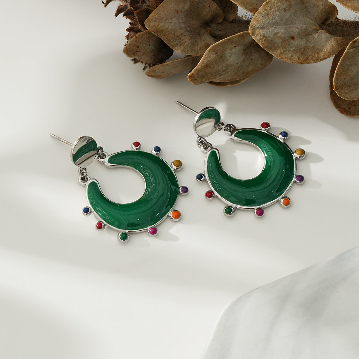 Crescent shaped plastic earrings TrendyRush