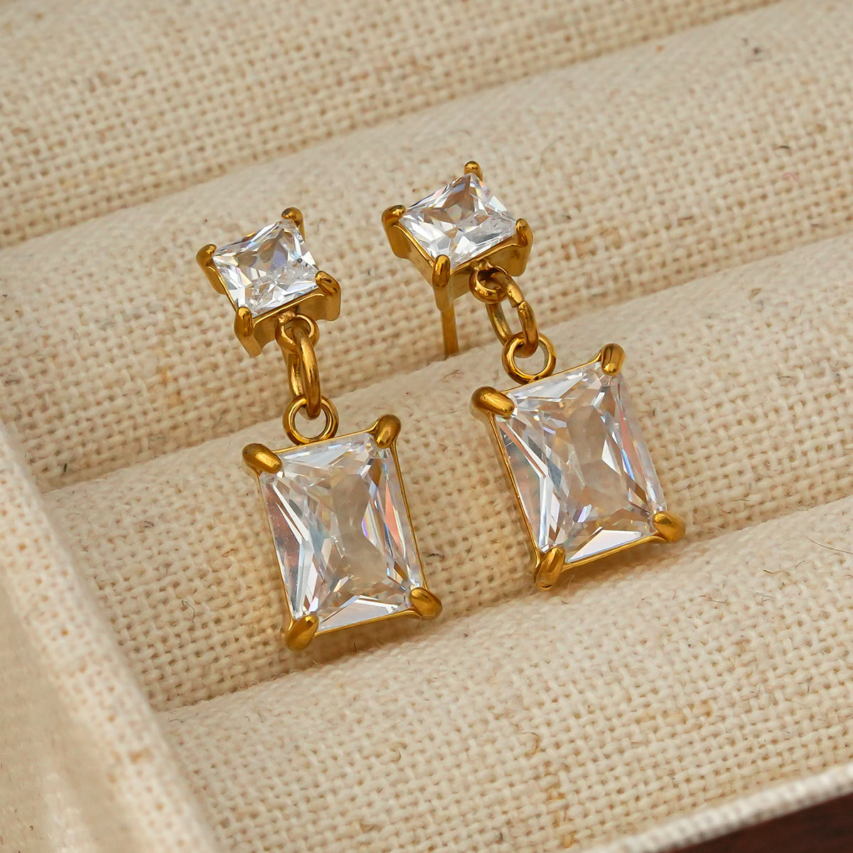 Reflective zircon earrings TrendyRush
