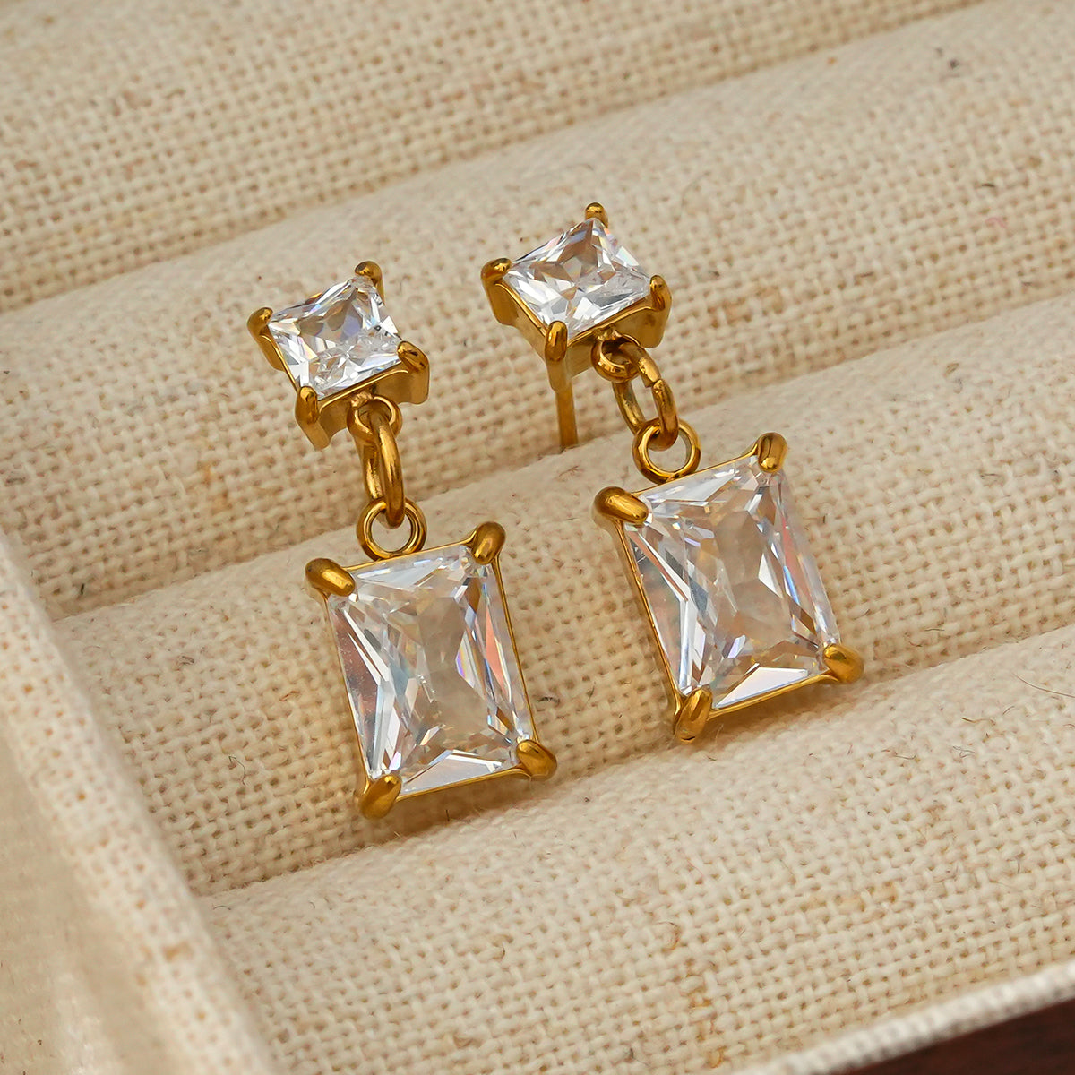 Reflective zircon earrings TrendyRush
