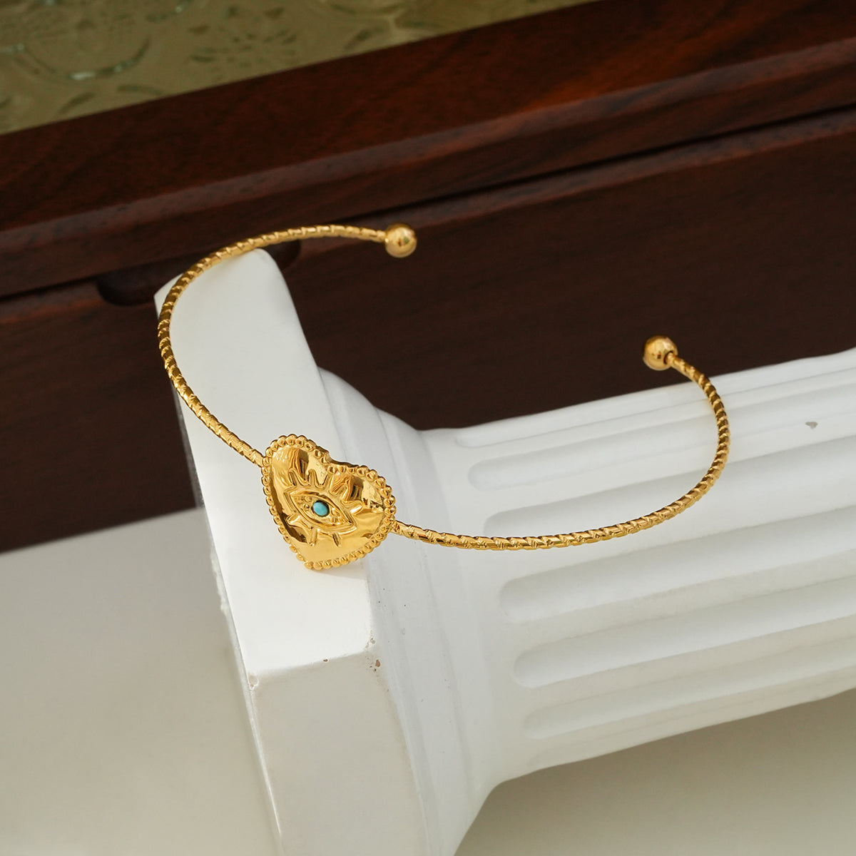 Heart-eye bracelet TrendyRush