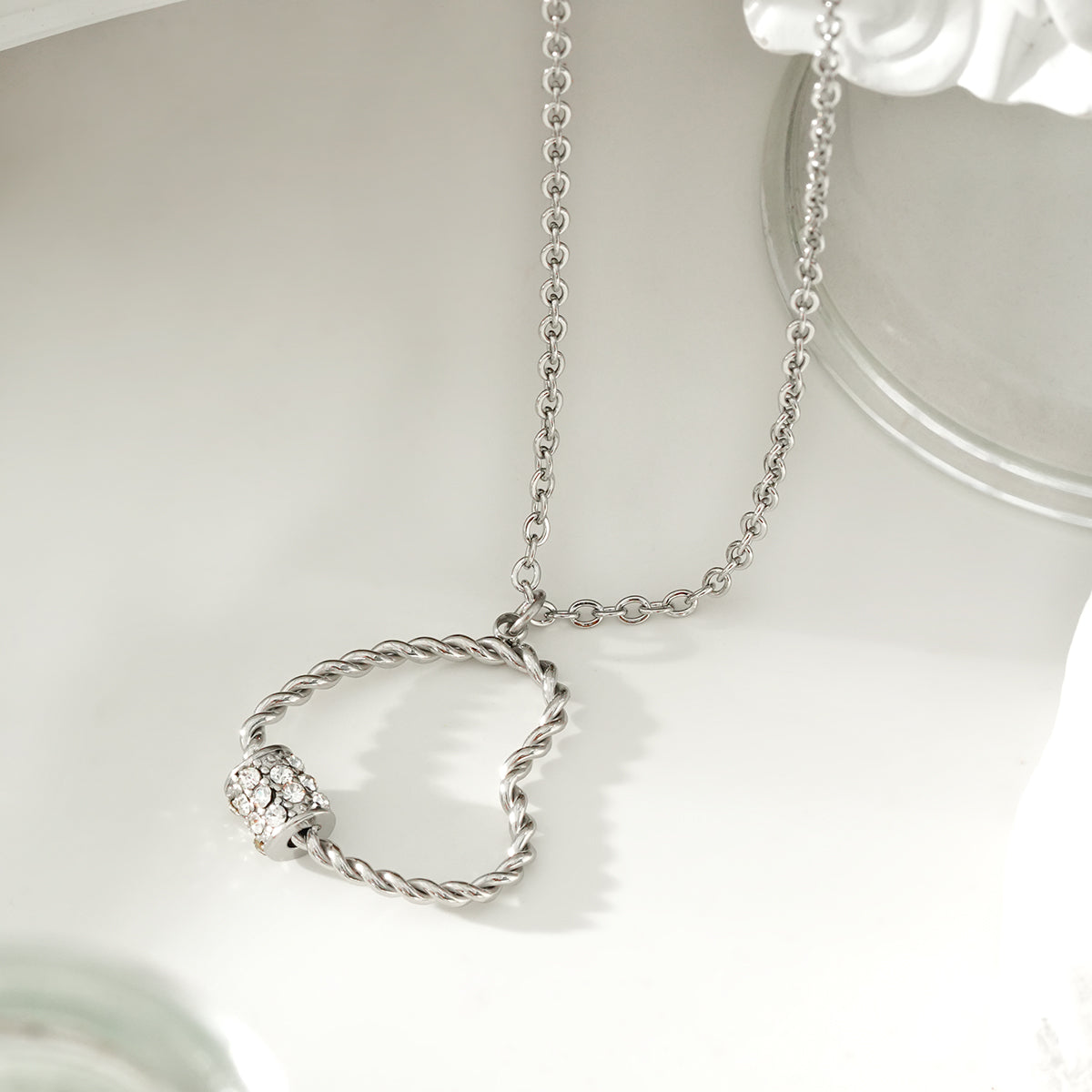 Heart shadow necklace TrendyRush