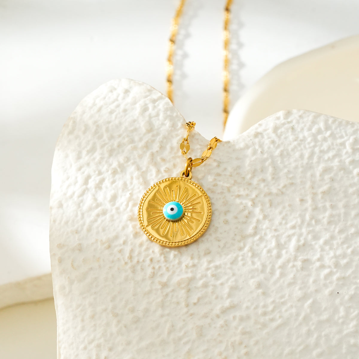 The talisman necklace TrendyRush