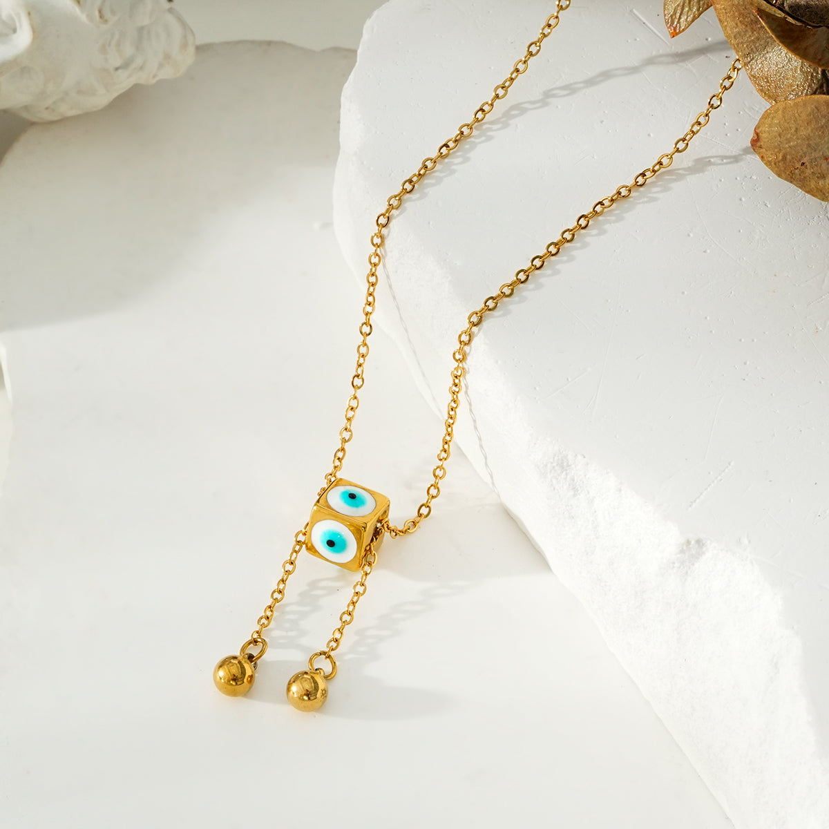 Square eyes pendant necklace TrendyRush