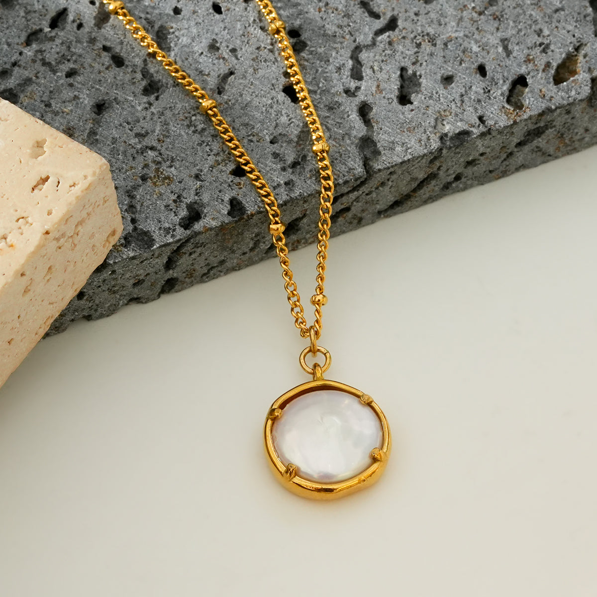 Full moon necklace TrendyRush