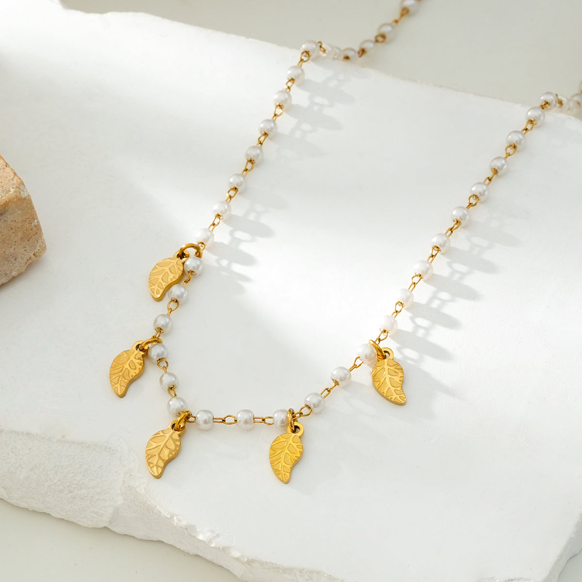 Leaf necklace TrendyRush