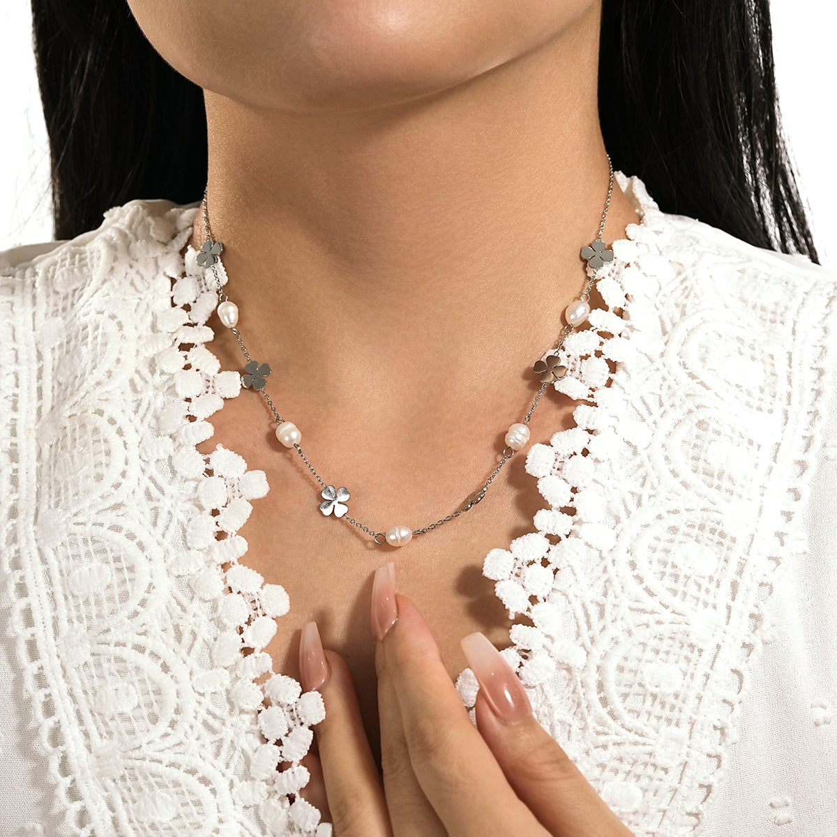 Four-leaf necklace TrendyRush