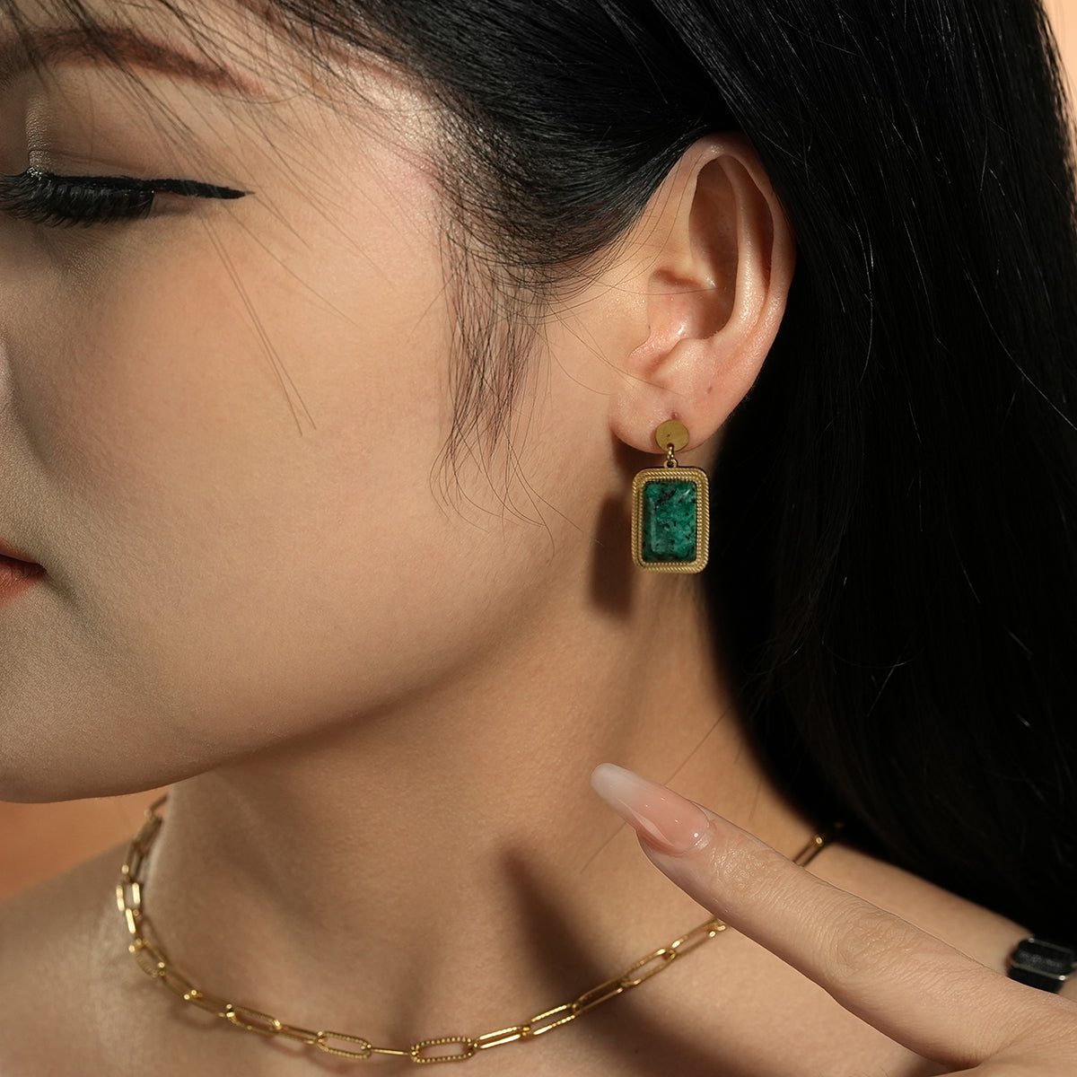Green natural stone earrings TrendyRush
