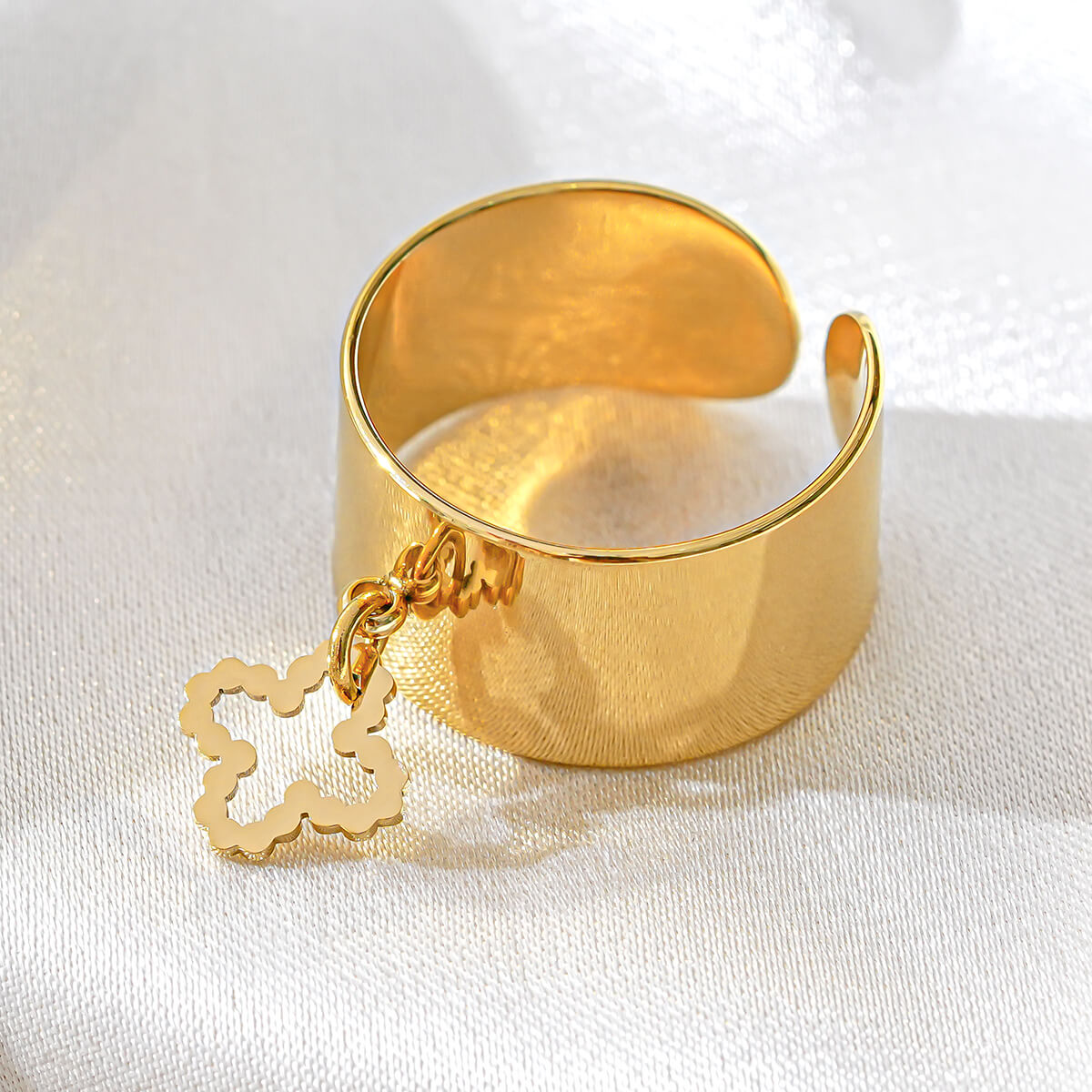 Clover charm ring TrendyRush