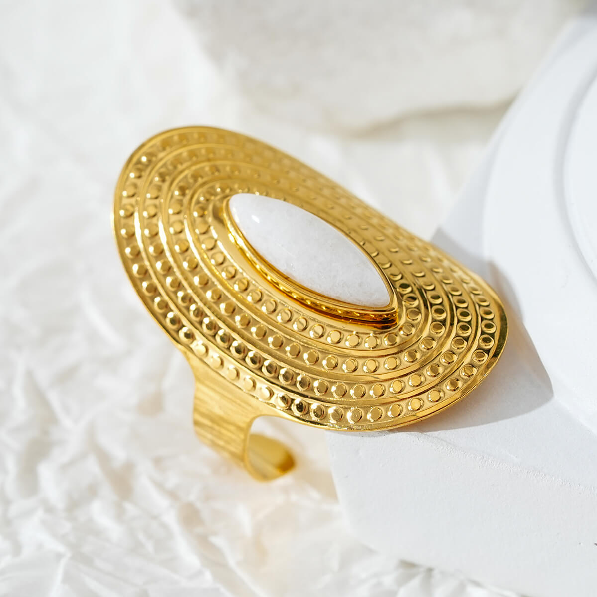 White oval ring TrendyRush