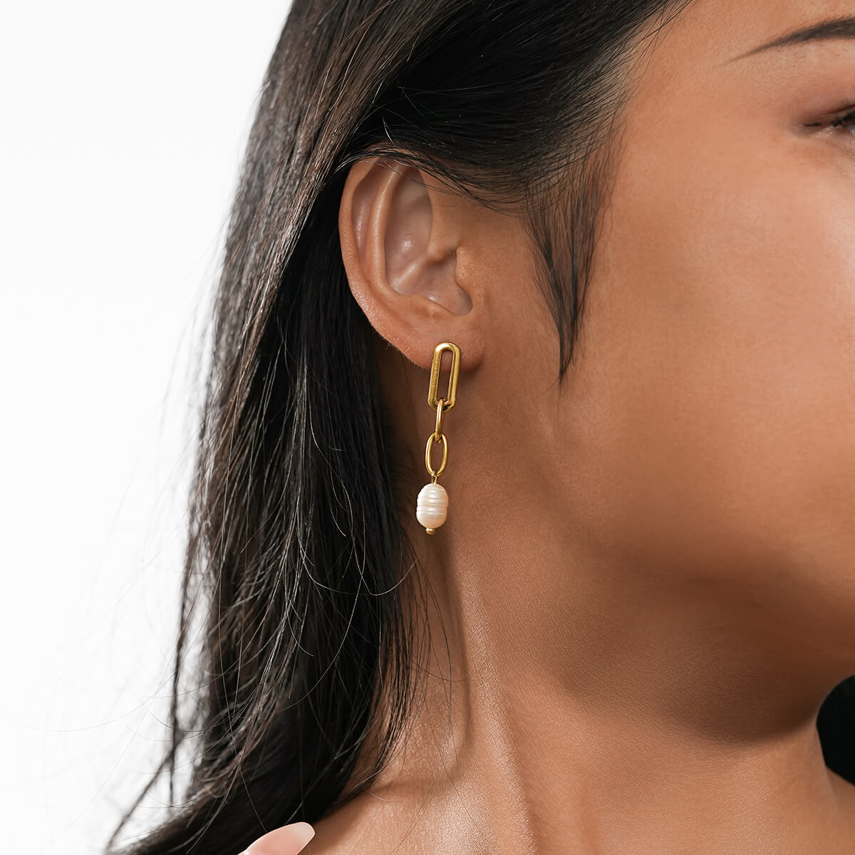 Pearl dangling earrings TrendyRush