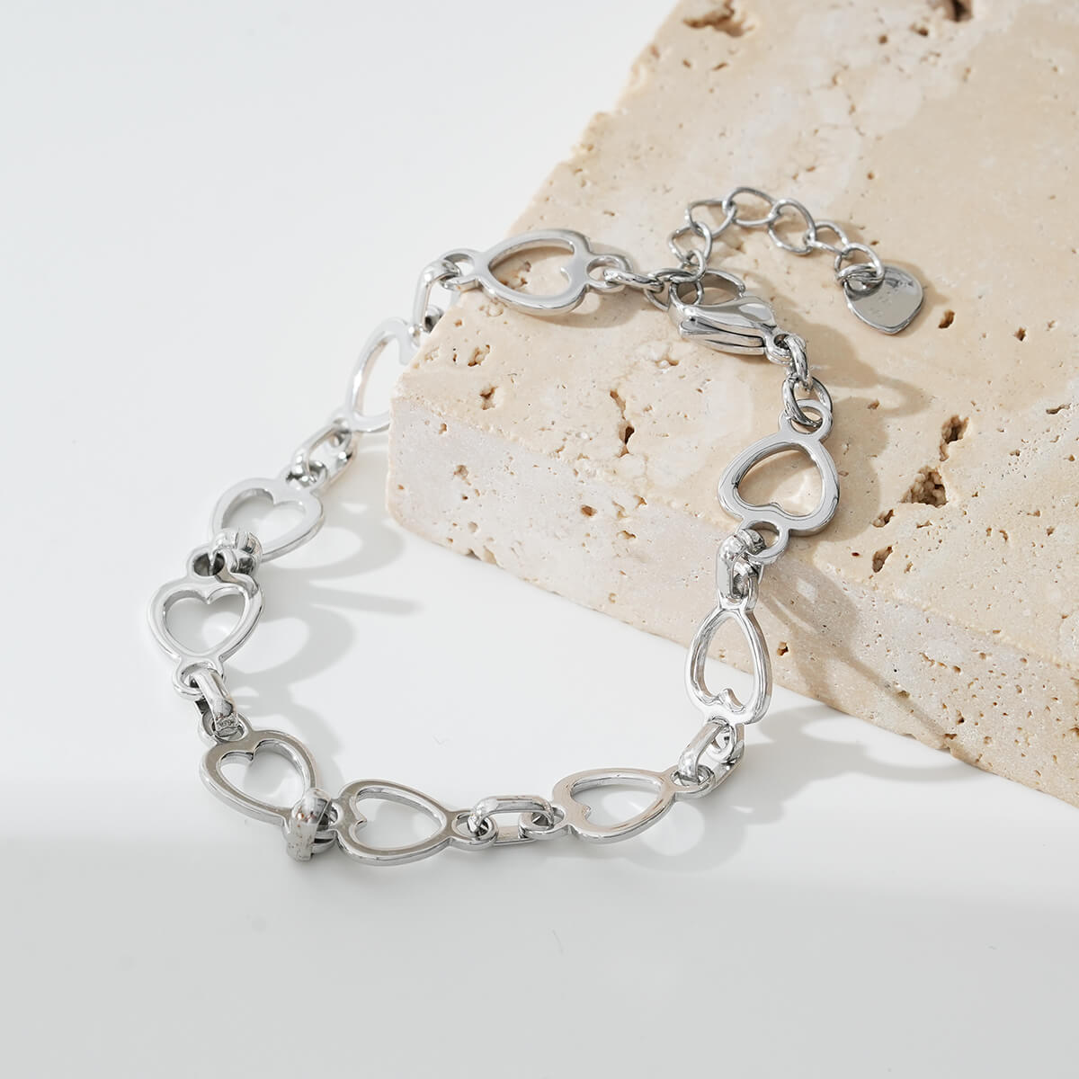 Hollow heart chain bracelet TrendyRush