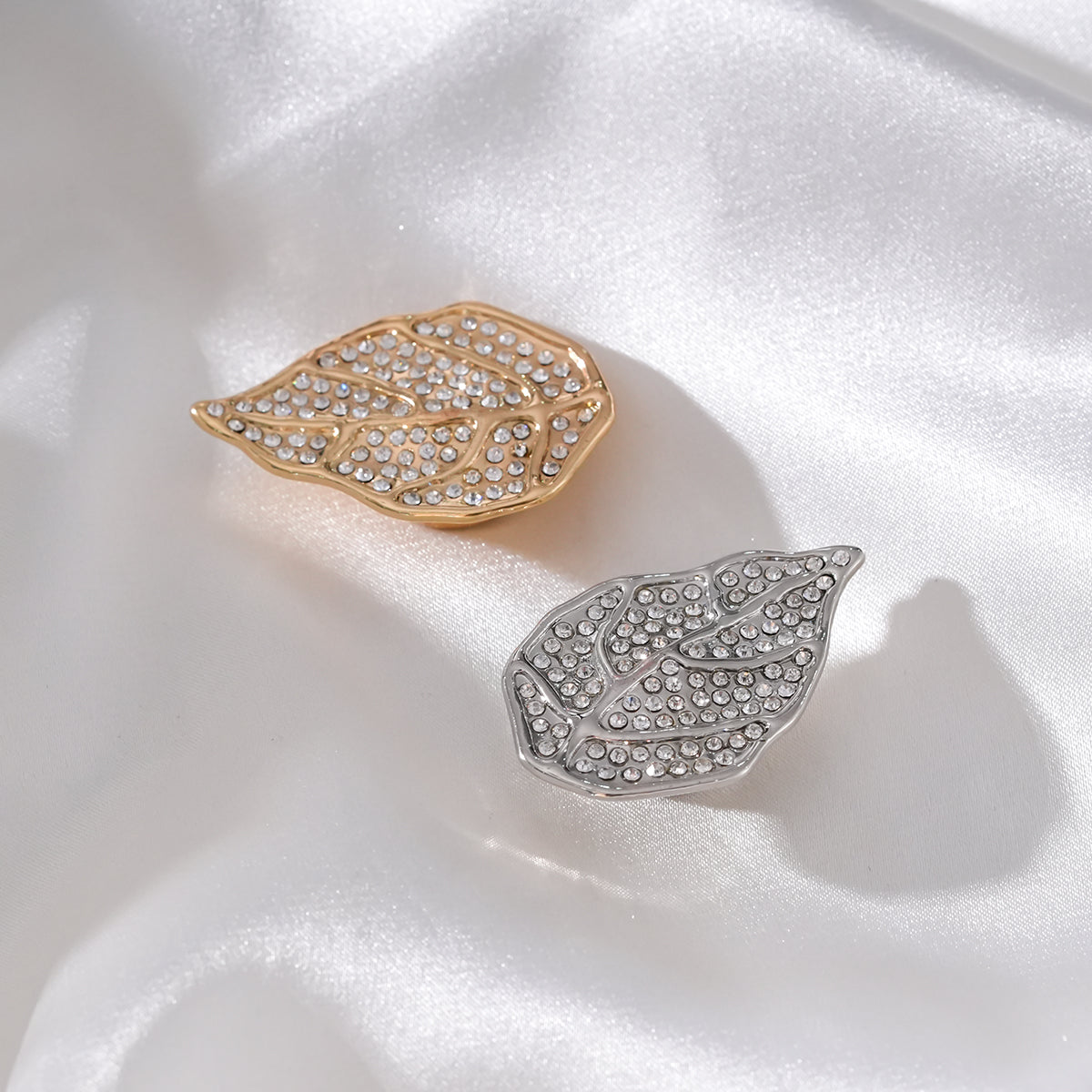 Zircon leaves TrendyRush