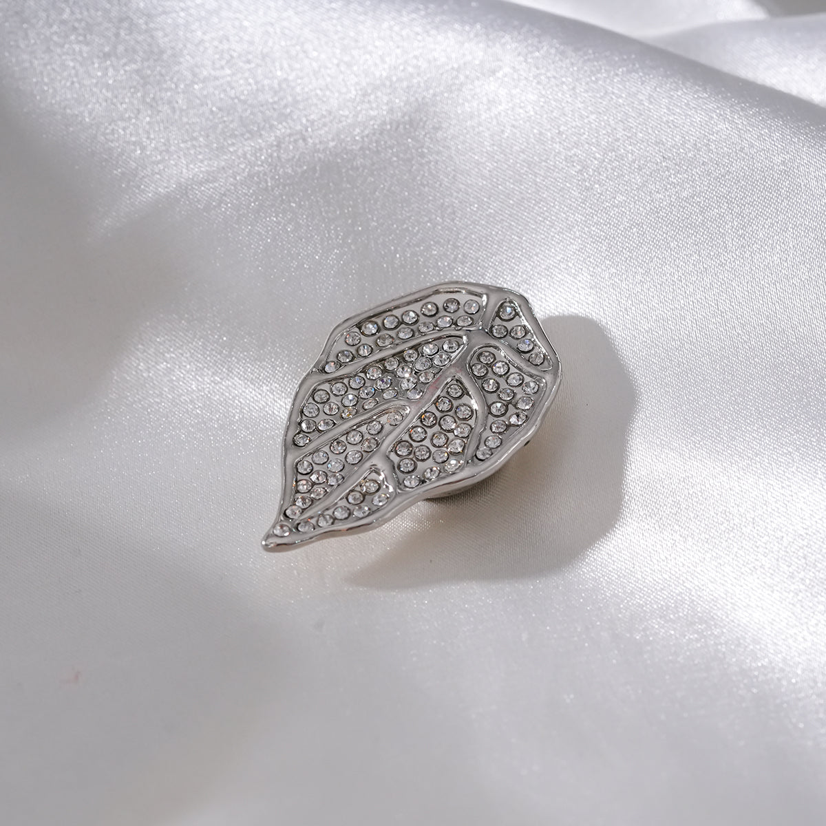 Zircon leaves TrendyRush