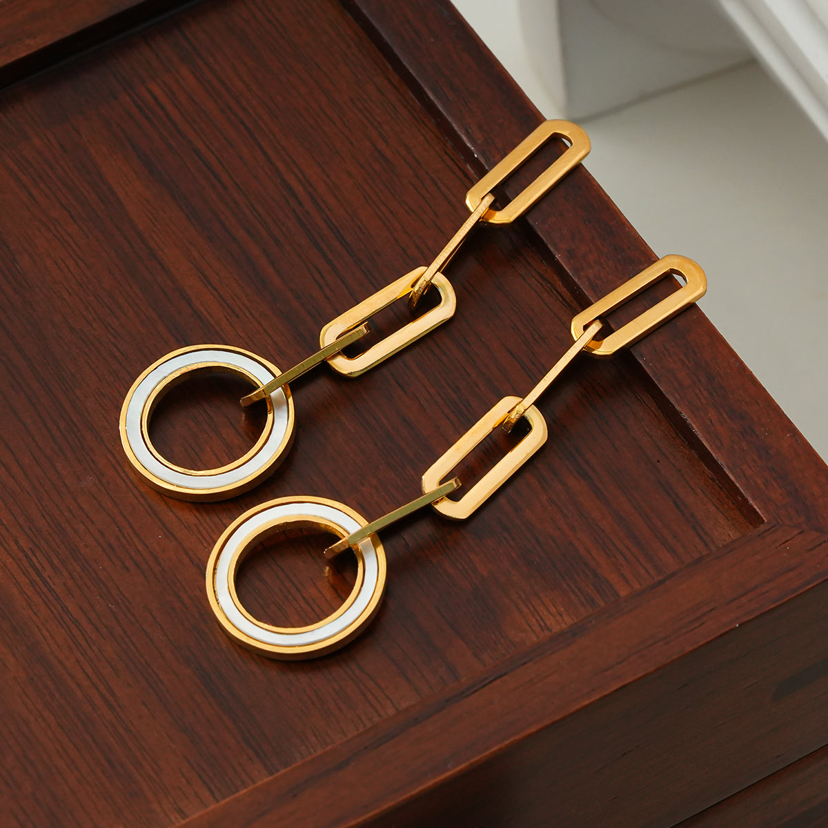 Lapping chain earrings TrendyRush