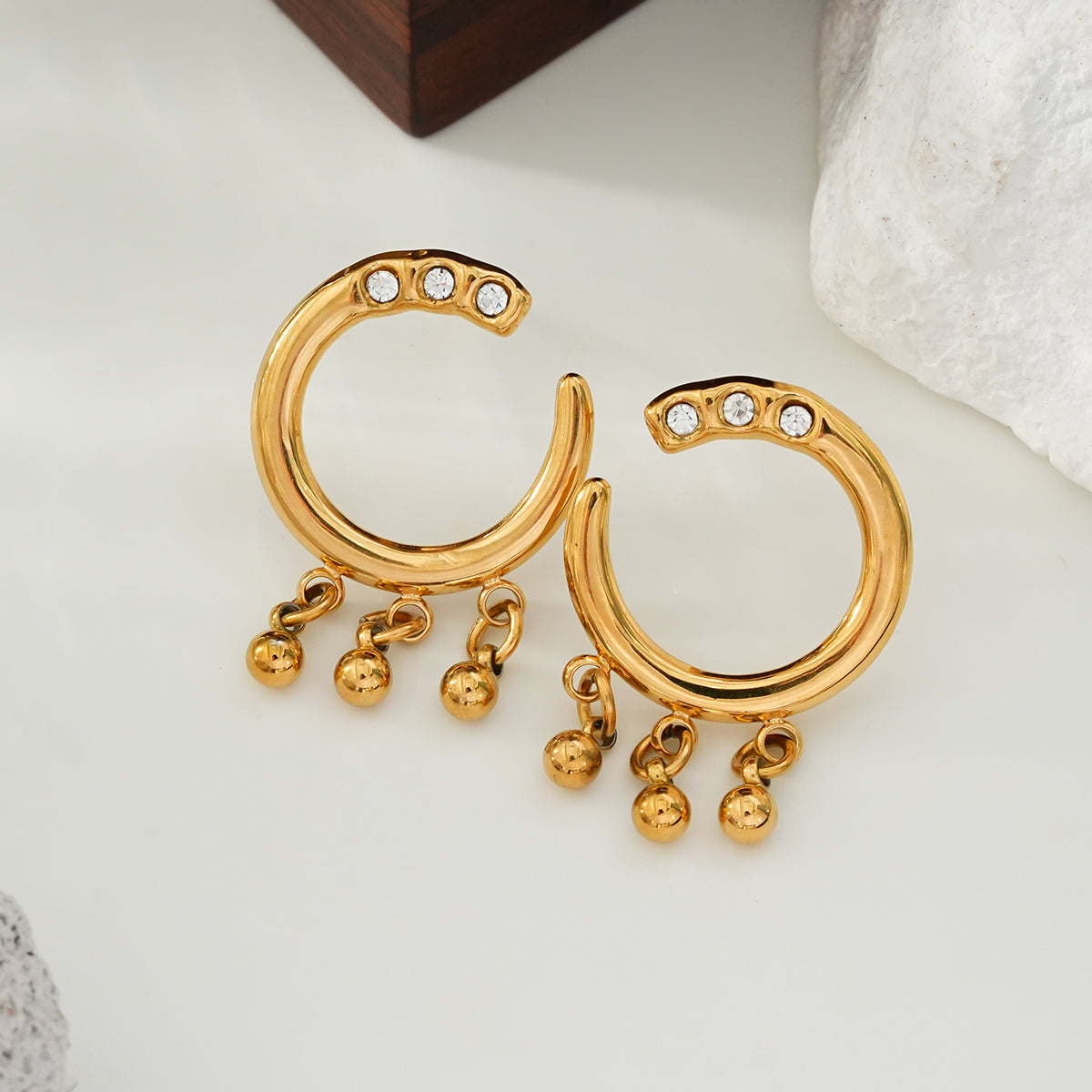 C-shaped earrings TrendyRush