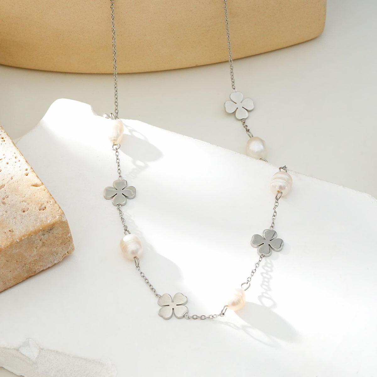 Four-leaf necklace TrendyRush