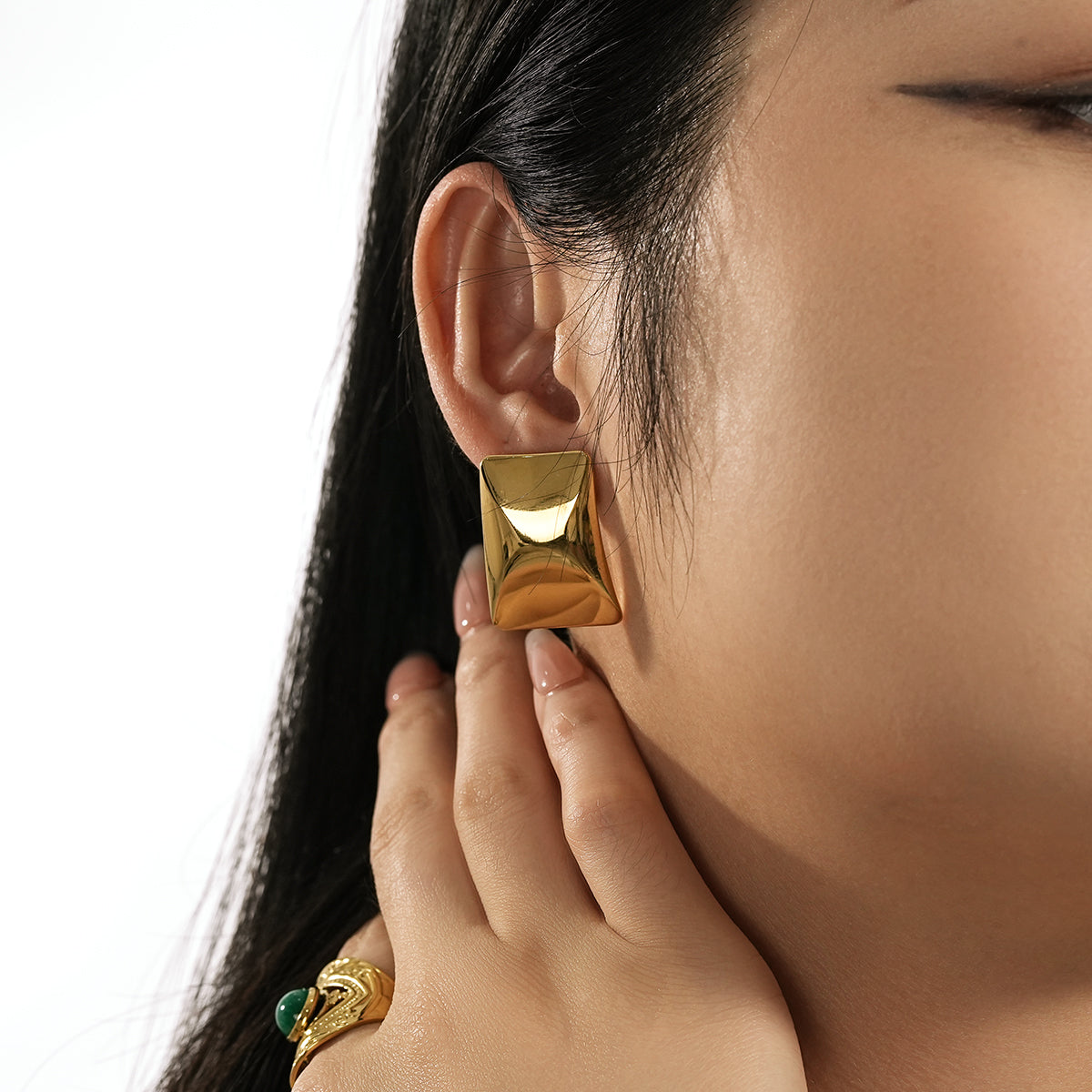 Curved stainless steel earrings TrendyRush