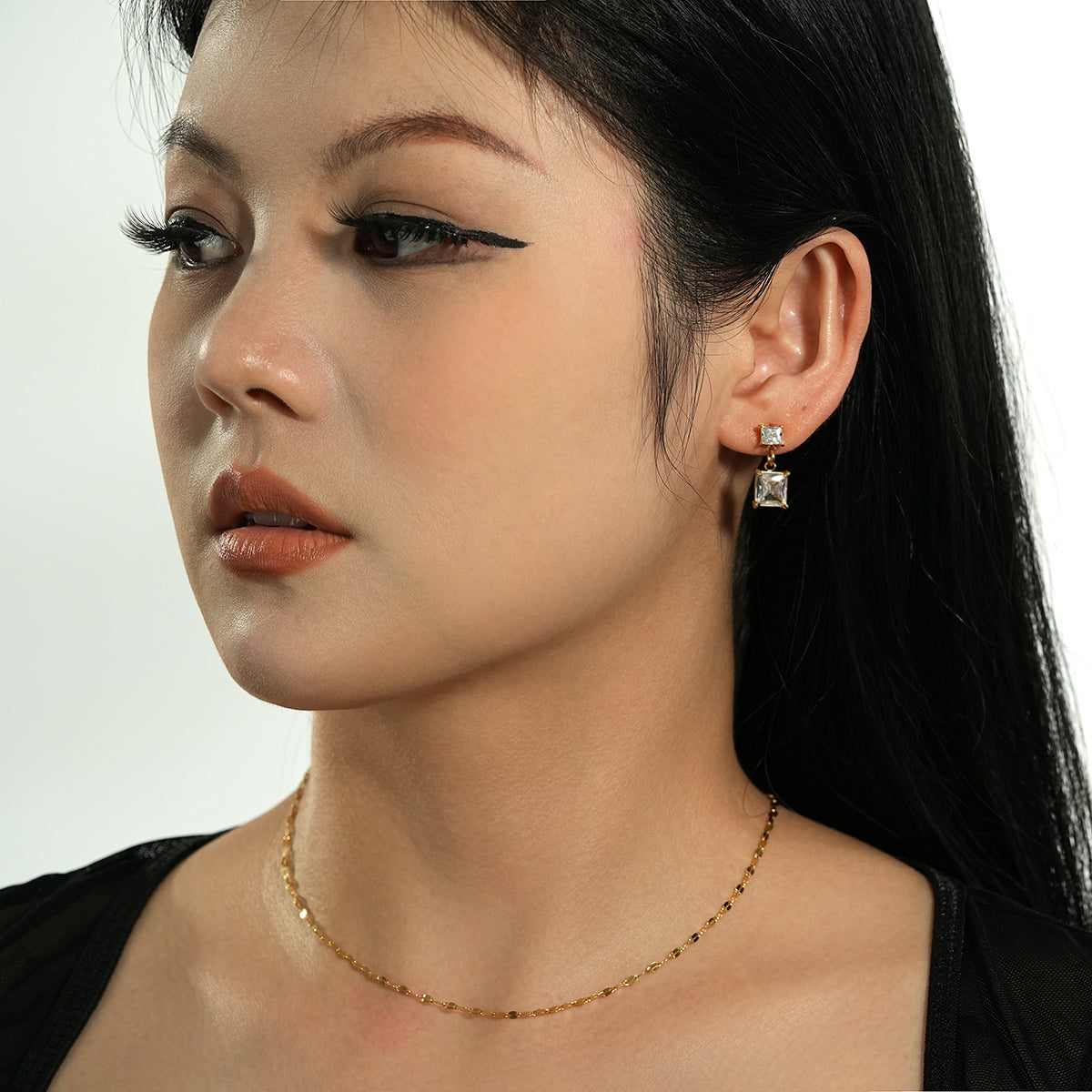 Reflective zircon earrings TrendyRush