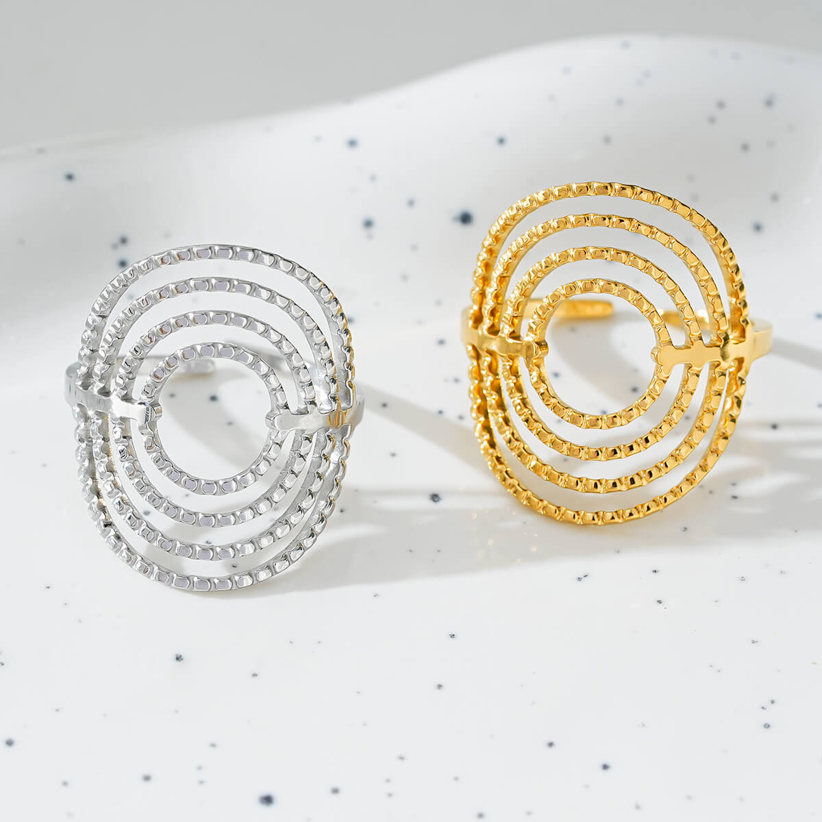 Multi-layer oval ring TrendyRush