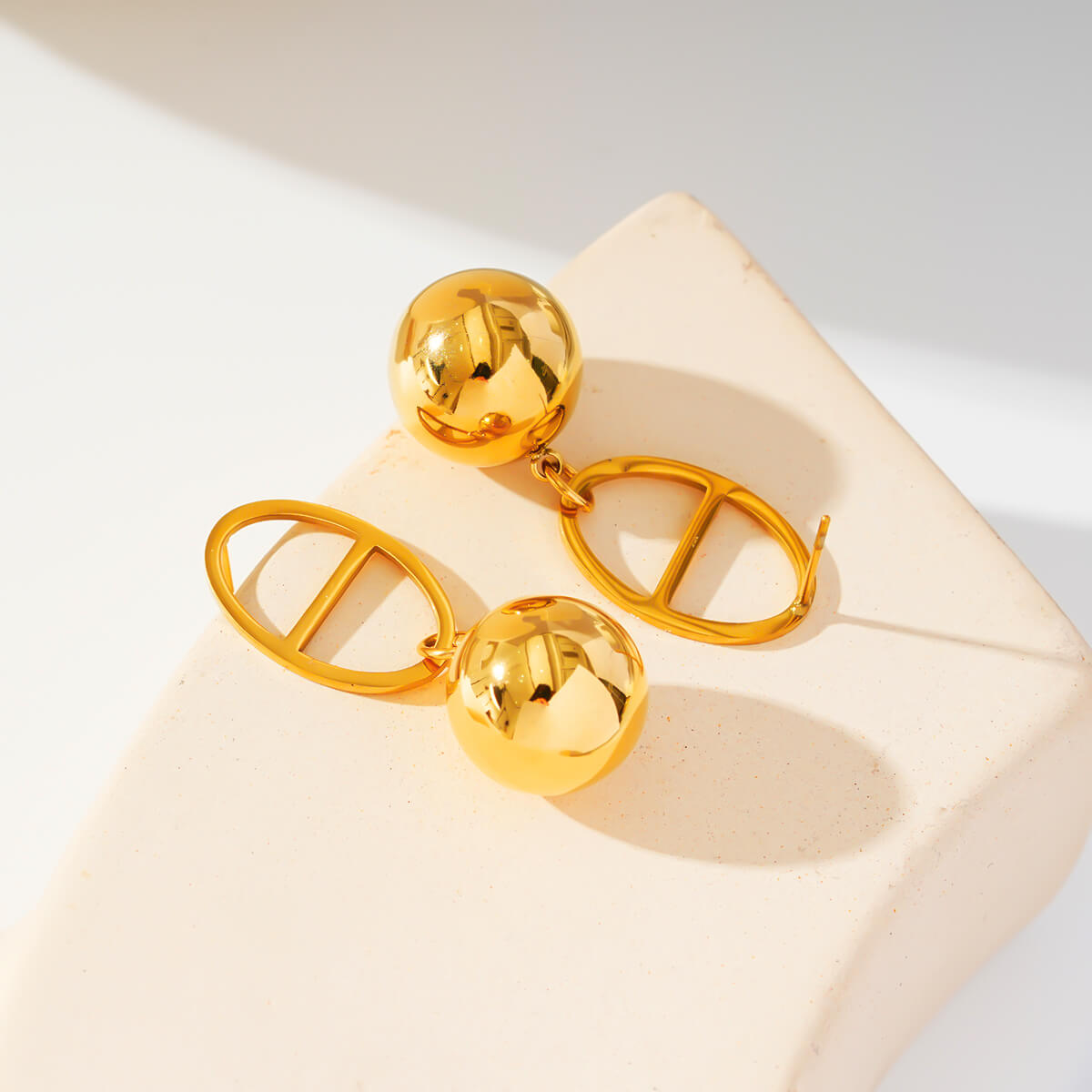 Circle Earrings TrendyRush