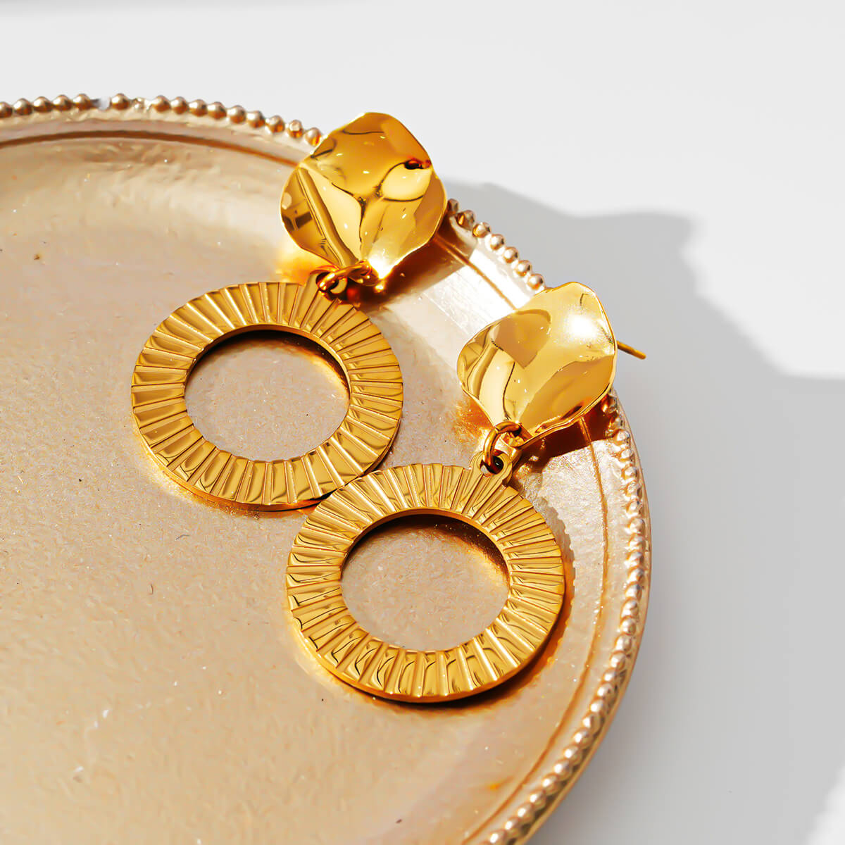 Curvy striped earrings TrendyRush