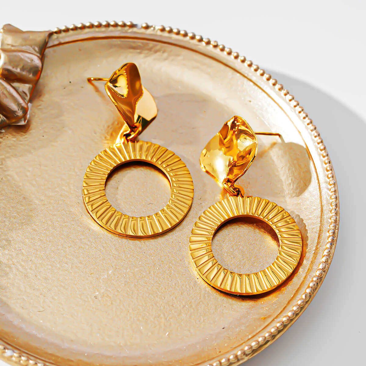 Curvy striped earrings TrendyRush